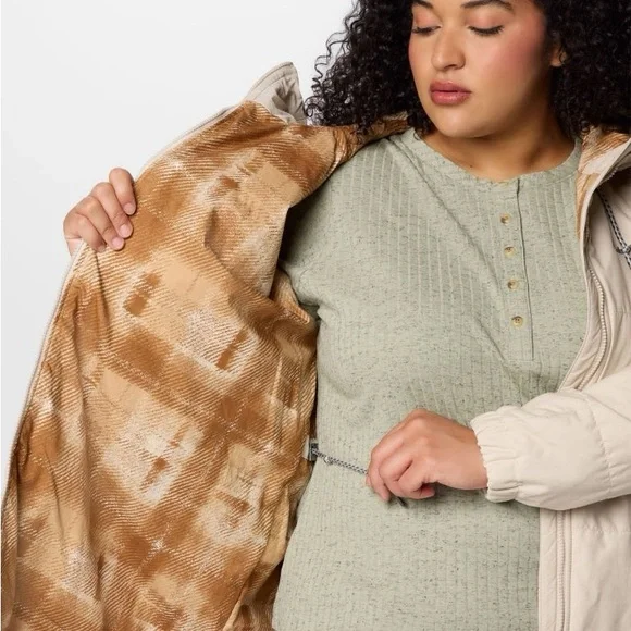 Columbia Chatfield Hill™ II Hooded Quilted Novelty Jacket w/Omni-Shield™ finish - Picture 6 of 16